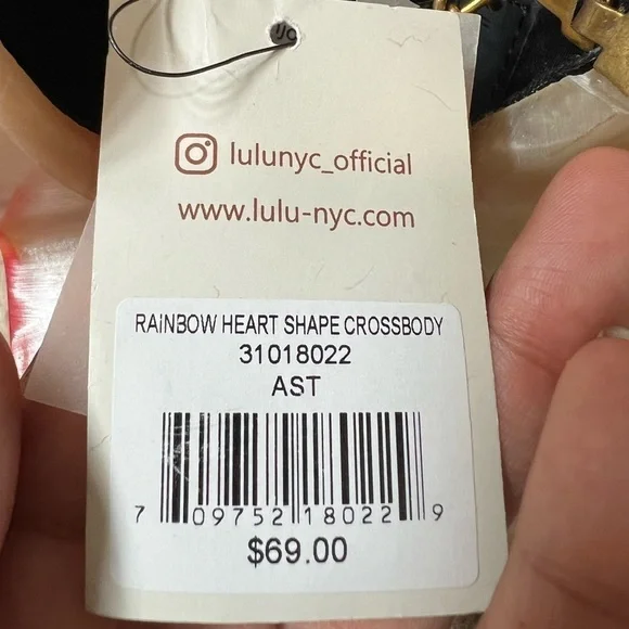 Lulu NYC Rainbow Heart Crossbody Purse New With Tags - Picture 5 of 5